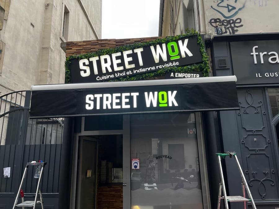 pose enseigne lumineuse magasin facade commerciale installation professionnelle boutique store led neon paris meilleur 14